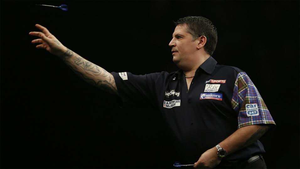 Gary Anderson in action at the oche